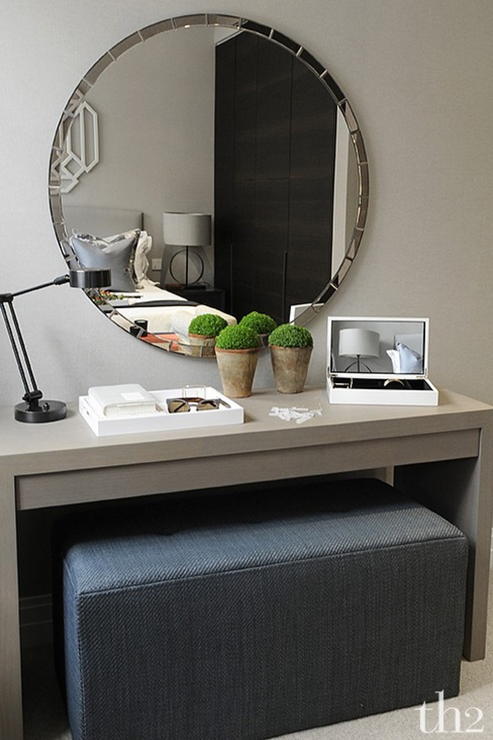 A pad near Parliment | Dressing table | Interior Designers